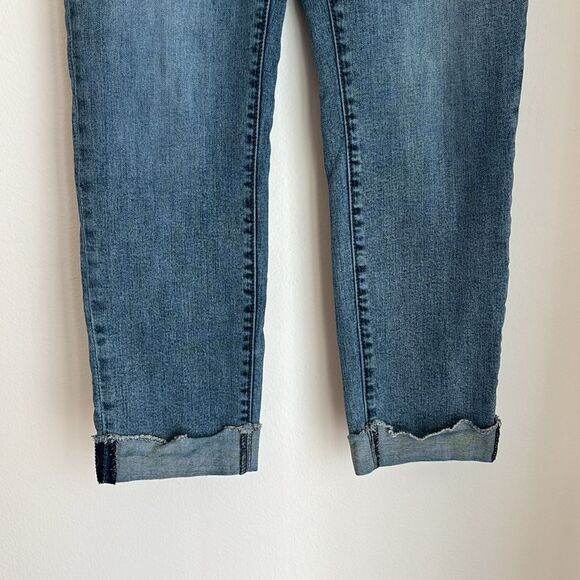 Kut from the kloth women’s Asher straight rolled cropped jeans size 8 blue EUC - Picture 3 of 12